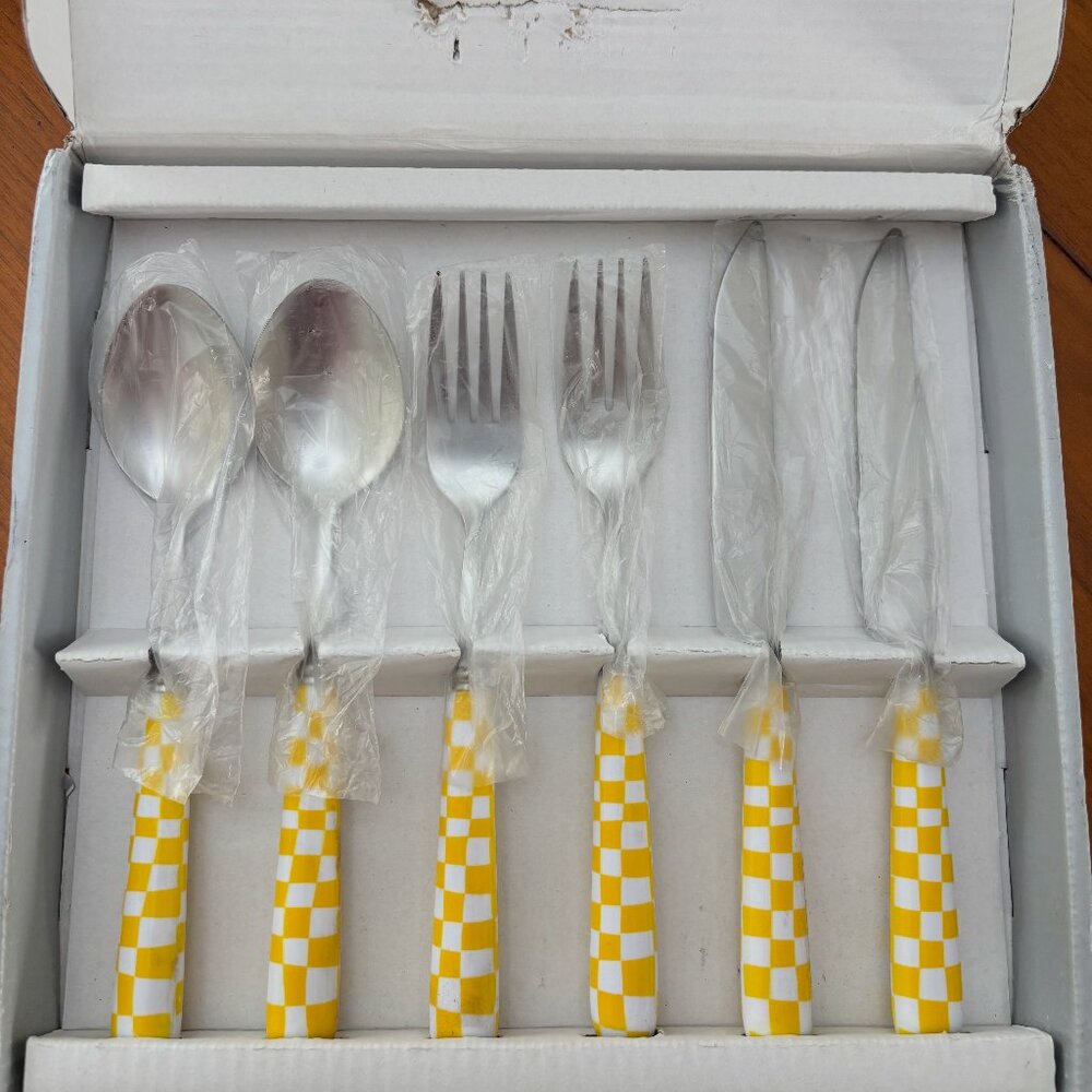 6 Piece Cutlery Set - Yellow Checkerboard